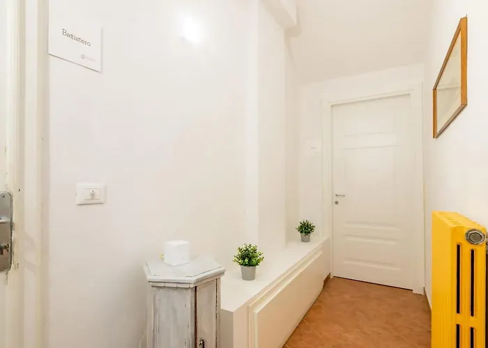 Lh Casa Dora