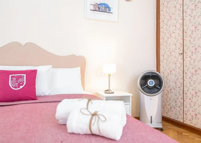 Lh Casa Dora 3* 피사